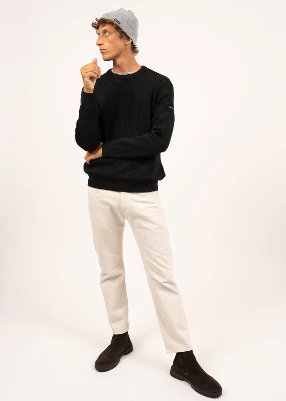 Locronan round neck jumper - in pure new wool (NOIR)